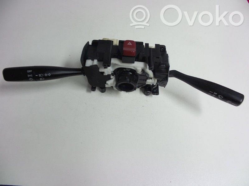 Boutons / interrupteurs volant   17B196,17B196