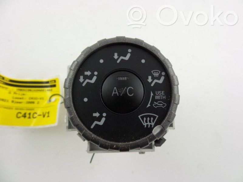 Toyota Yaris Panel klimatyzacji 