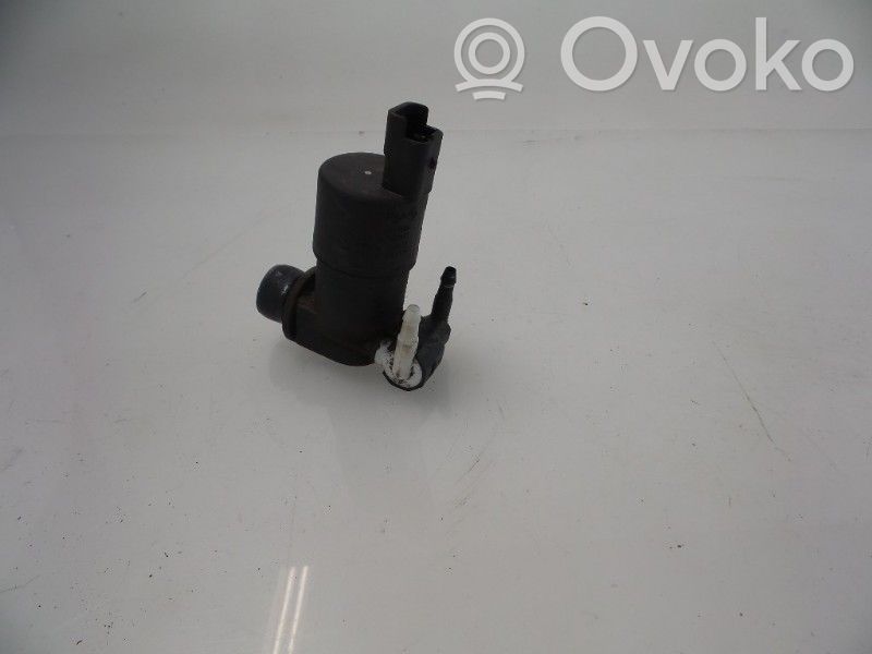 Renault Espace IV Windscreen/windshield washer pump 