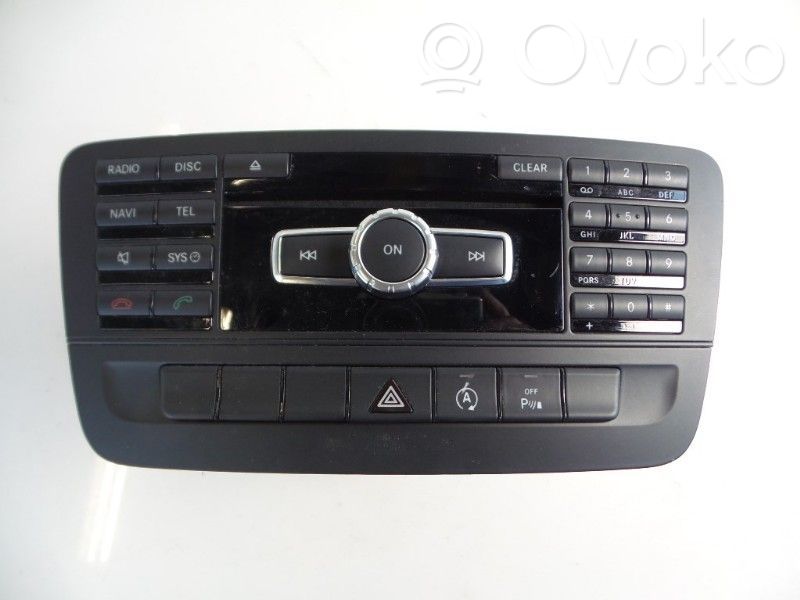 Mercedes-Benz A W176 Panel / Radioodtwarzacz CD/DVD/GPS 