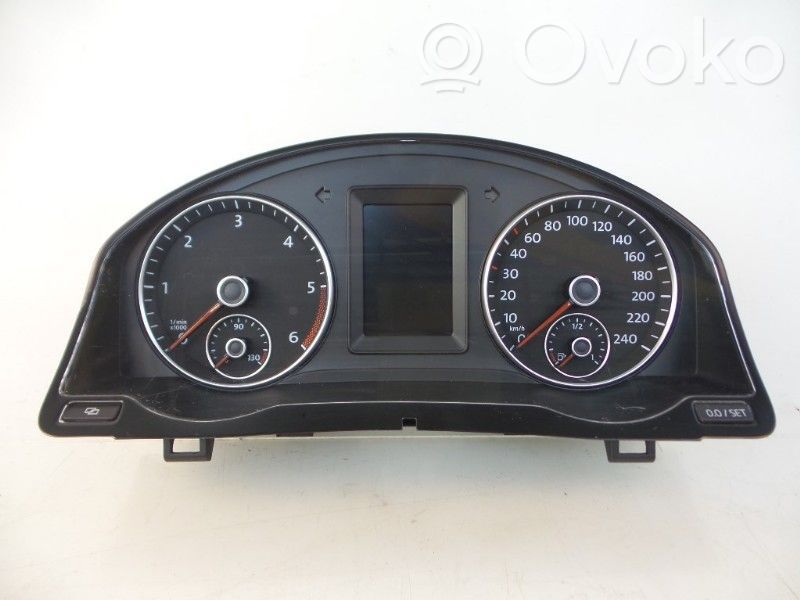 Volkswagen Golf Plus Speedometer (instrument cluster) 