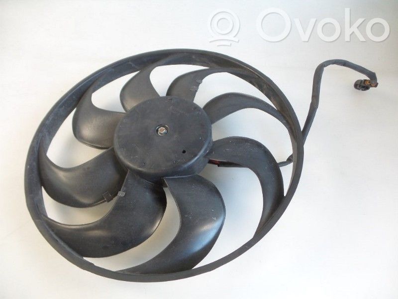 Peugeot 308 Ventilatoru komplekts 