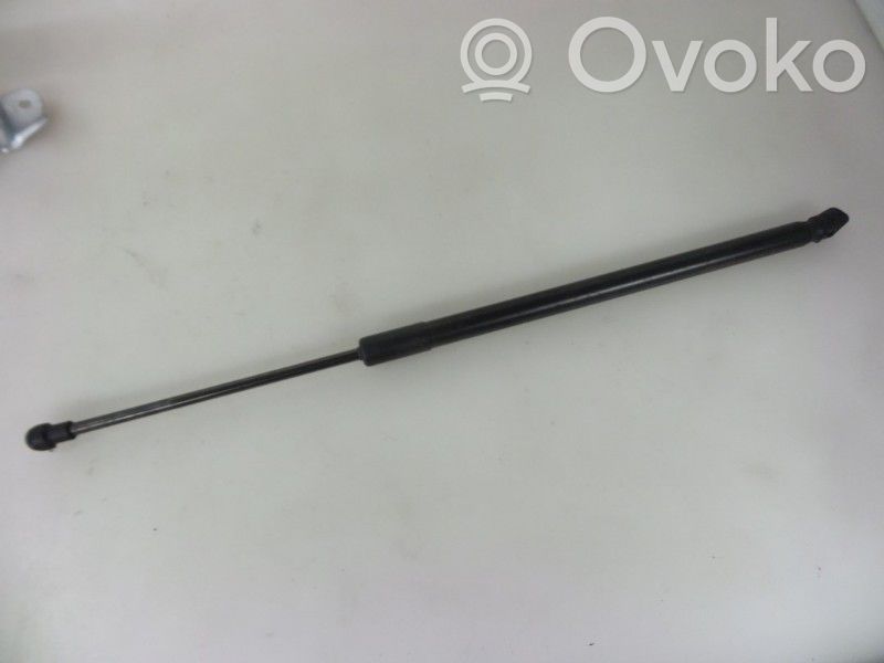 Mazda 2 Tailgate/trunk strut/damper 