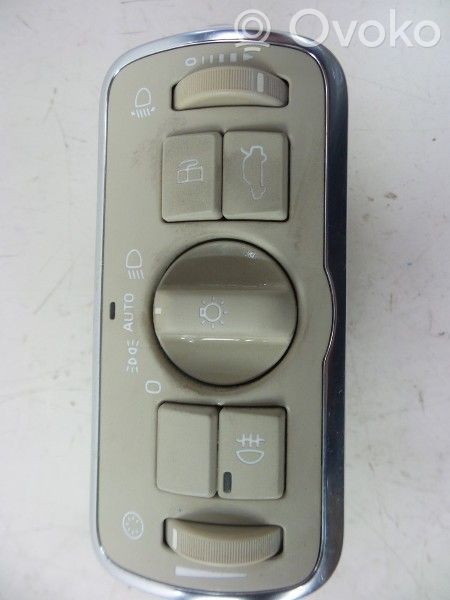 Volvo V70 Light switch 