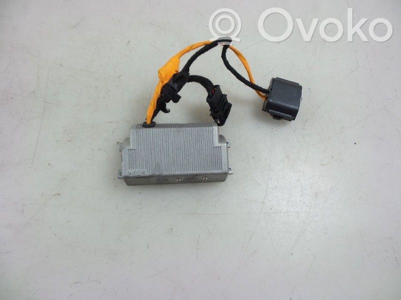 Audi A8 S8 D4 4H Convertisseur / inversion de tension inverseur 