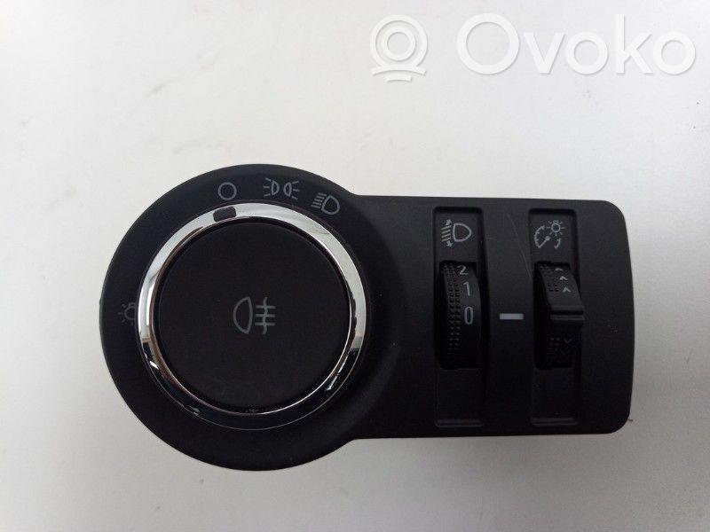 Light switch   95248631,95248631