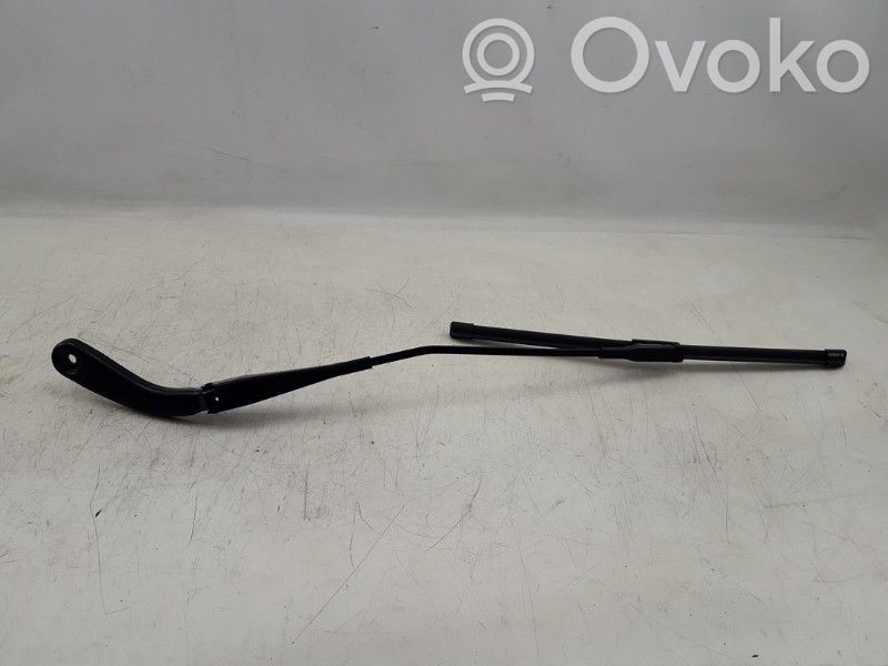 BMW 3 F30 F35 F31 Front wiper blade arm 