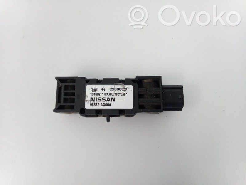Nissan Micra C+C Airbag deployment crash/impact sensor 