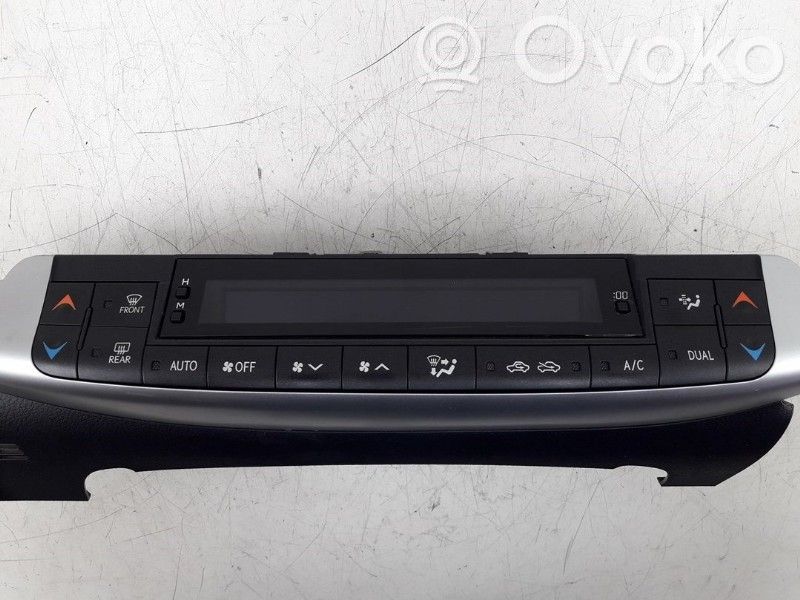 Lexus CT 200H Climate control unit 