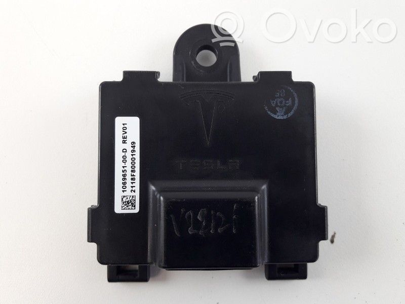 Door central lock control unit/module   106965100D,106965100D