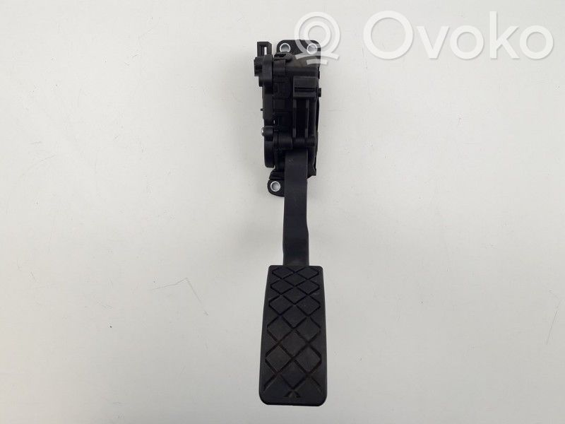 Volkswagen Polo V 6R Pedał gazu / przyspieszenia 