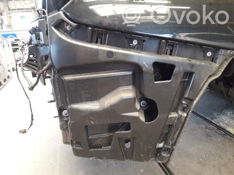BMW 3 F30 F35 F31 Etupuskurin tukipalkki 