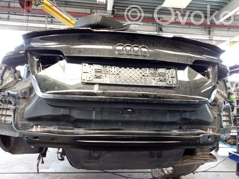 Audi A5 Sportback 8TA Traversa del paraurti posteriore 