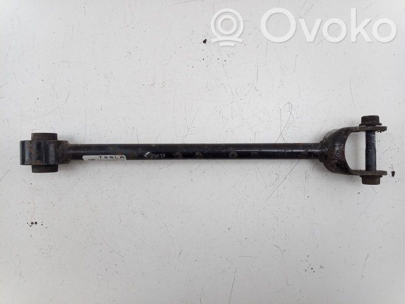 Tesla Model 3 Querlenker hinten 