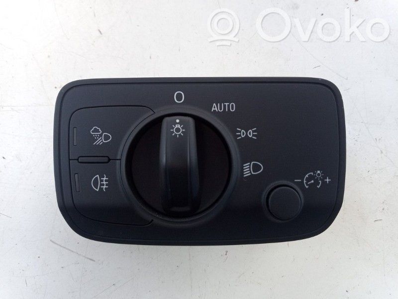Audi Q2 - Light switch 