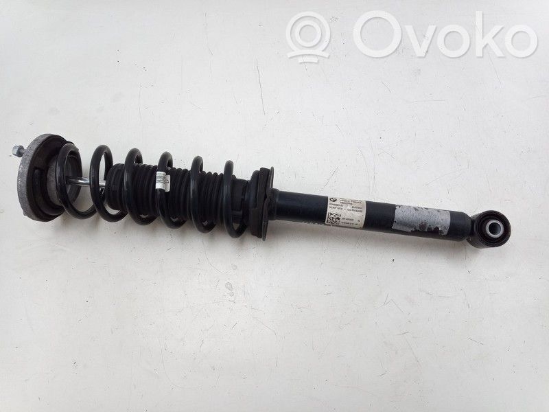 BMW 5 G30 G31 G38 Amortyzator osi tylnej ze sprężyną 