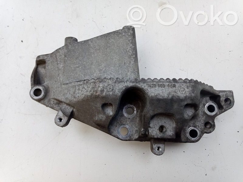 Engine mount bracket   112310605R,112310605R