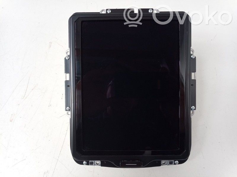 Volvo XC40 Head unit multimedia control 