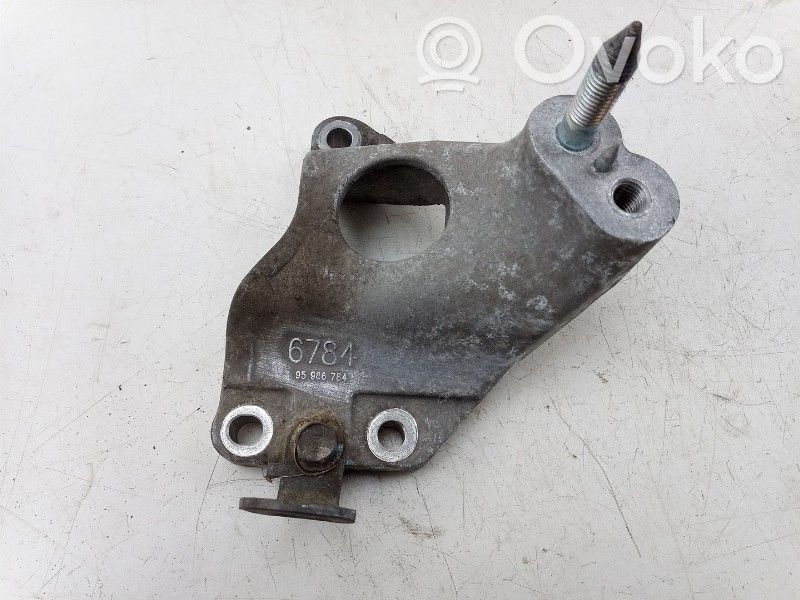 Chevrolet Spark Gearbox mounting bracket 