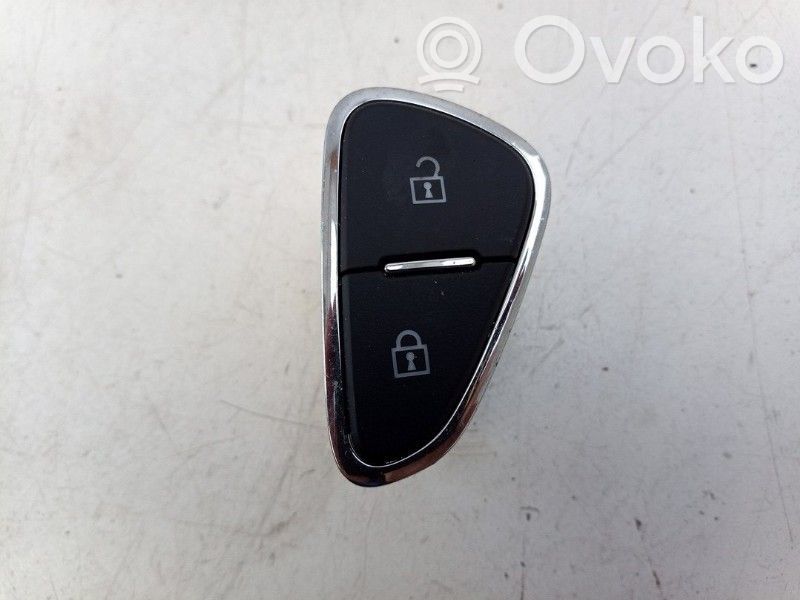 Opel Corsa E Sonstige Schalter / Griffe / Umschalter 