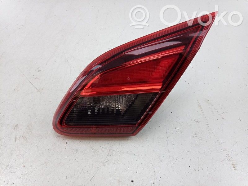Opel Corsa E Lampă spate în caroserie 