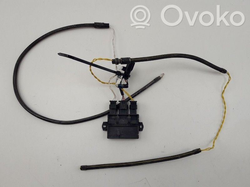 Antena radiowa   KR9P67FD1A,KR9P67FDG,G22845100,G2285310,KR9P67FD1A,KR9P67FD6,KR9P67FDG