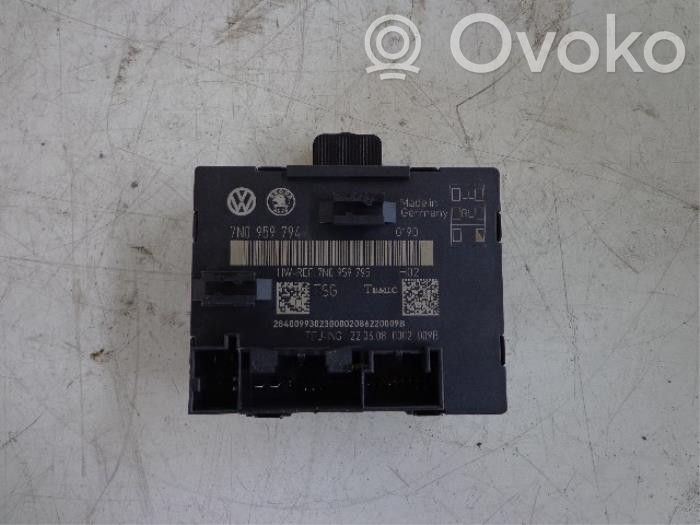 Skoda Superb B6 (3T) Antennin ohjainlaite 