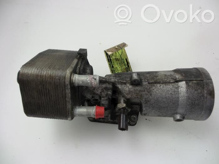 Audi A4 S4 B8 8K Supporto di montaggio del filtro dell’olio 