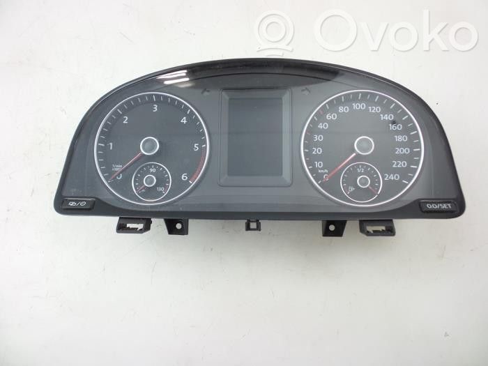 Volkswagen Touran II Nopeusmittari (mittaristo)