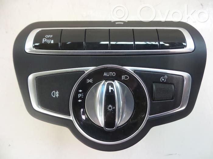 Mercedes-Benz C W205 Interruttore luci