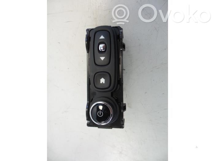 Renault Clio IV Panel radia