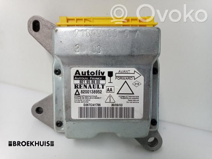 Renault Laguna II Unidad de control/módulo del Airbag 