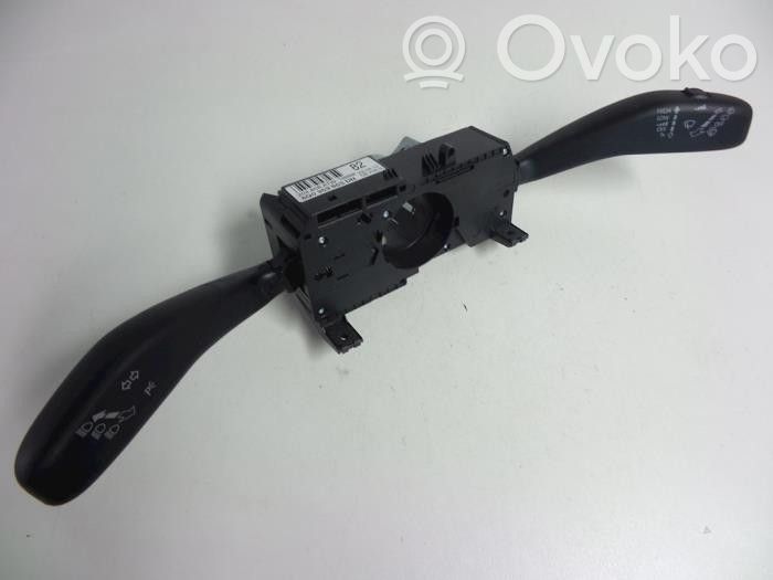 Skoda Fabia Mk2 (5J) Commodo, commande essuie-glace/phare 