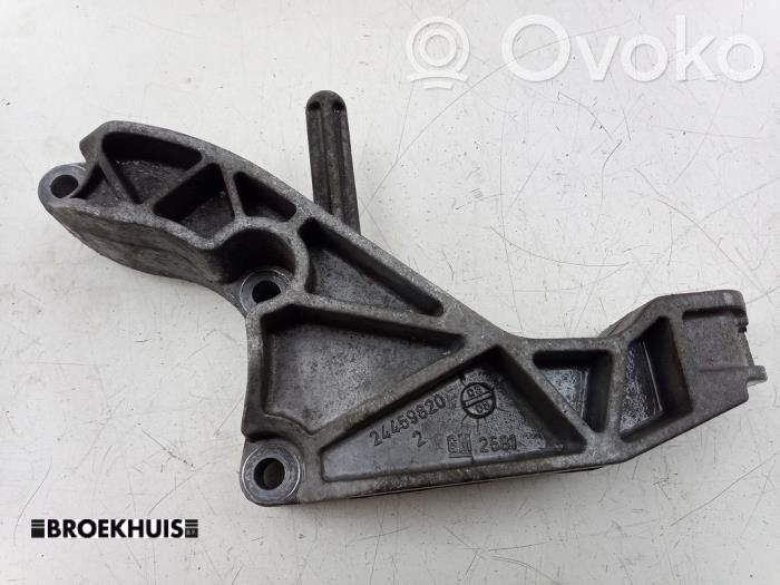 Opel Zafira B Halterung Lager Getriebe 
