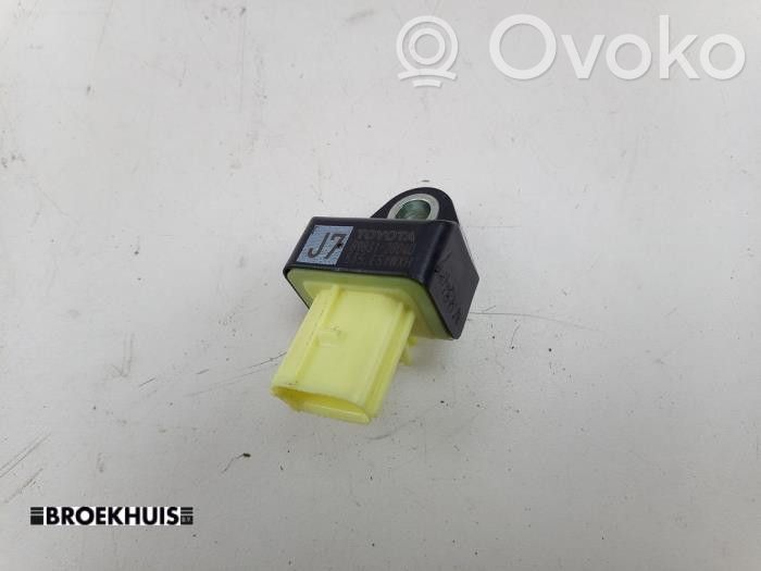 Toyota Prius+ (ZVW40) Turvatyynyn törmäysanturi 