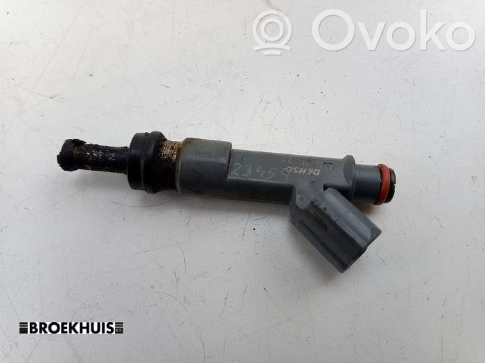 Toyota Prius+ (ZVW40) Inyector de combustible
