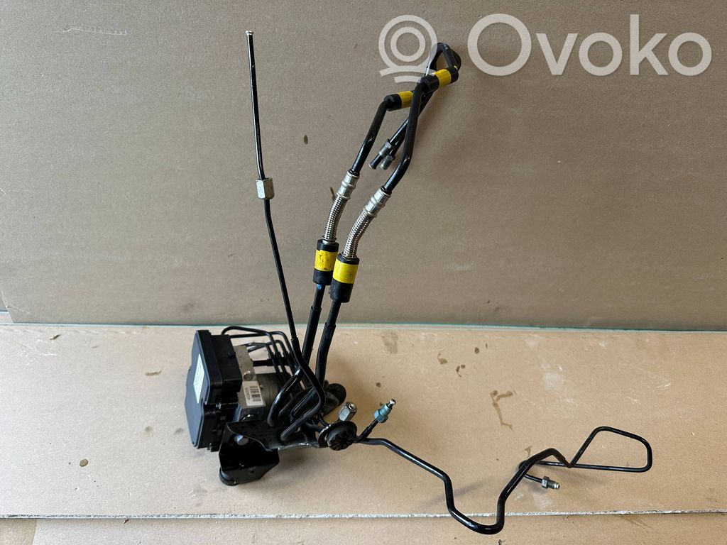 Volvo XC40 ABS bloks 