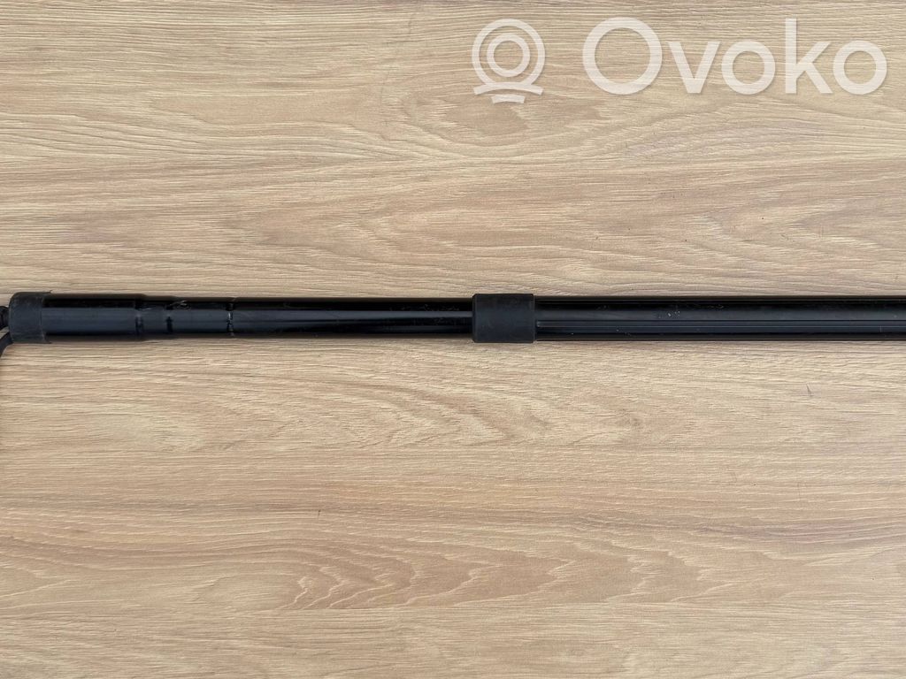 Volvo V60 Tailgate strut 