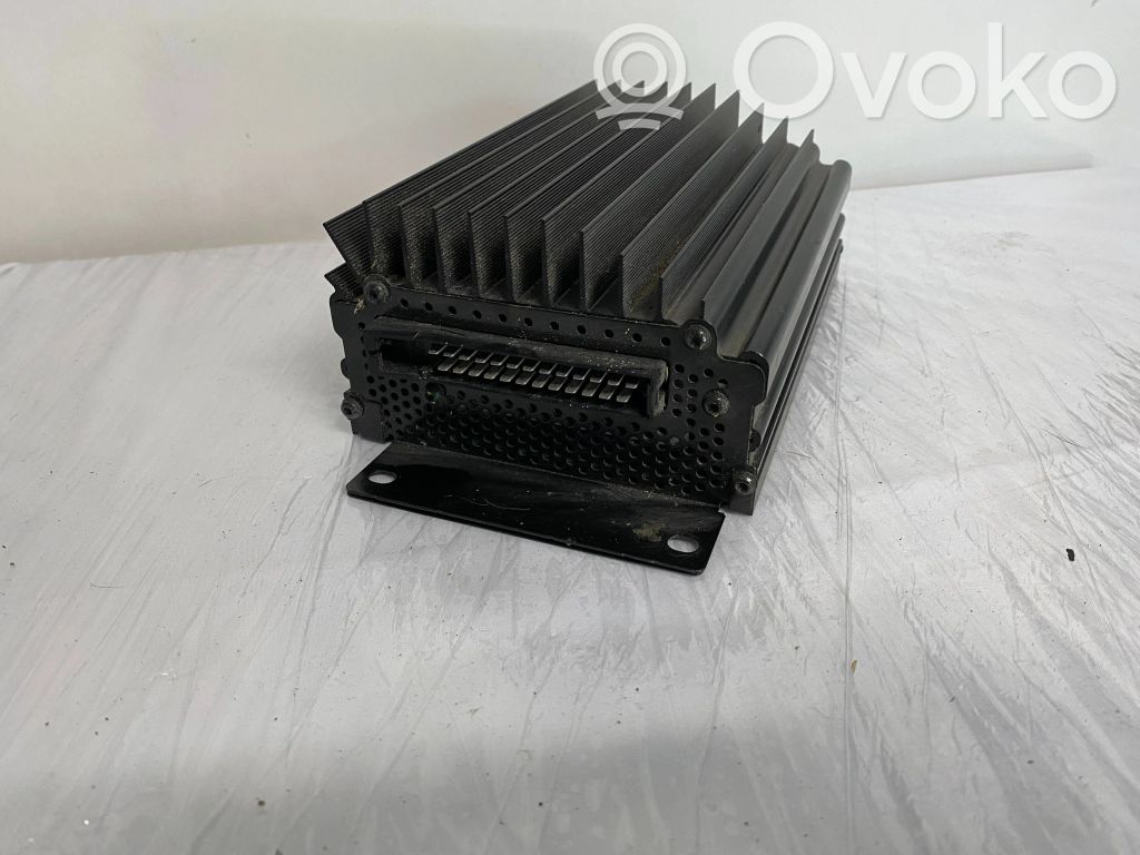 Audi A8 S8 D2 4D Sound amplifier 