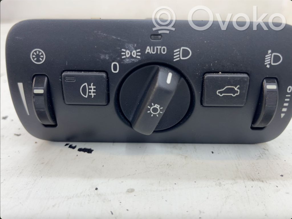 Volvo V40 Light switch 