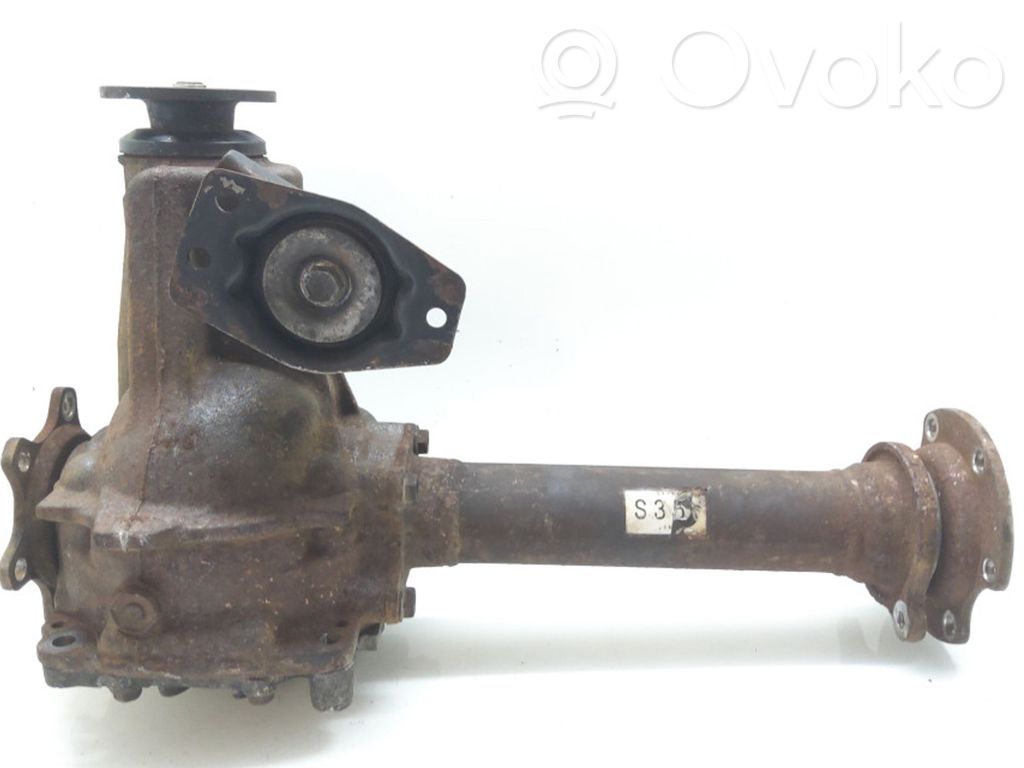 Toyota Hiace (H200) Front differential 