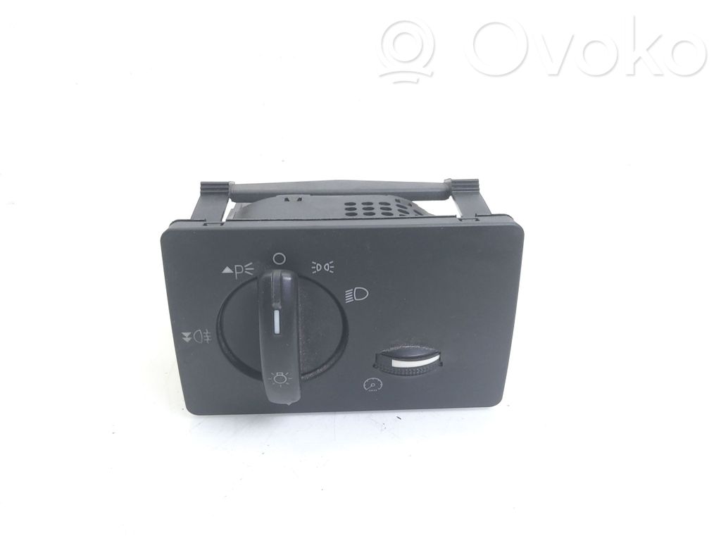 Ford Kuga I Light switch 