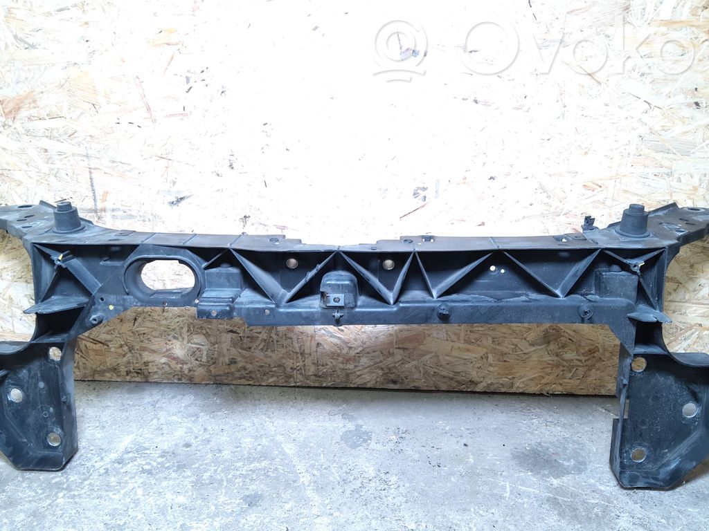 Renault Clio III Radiatoru panelis 