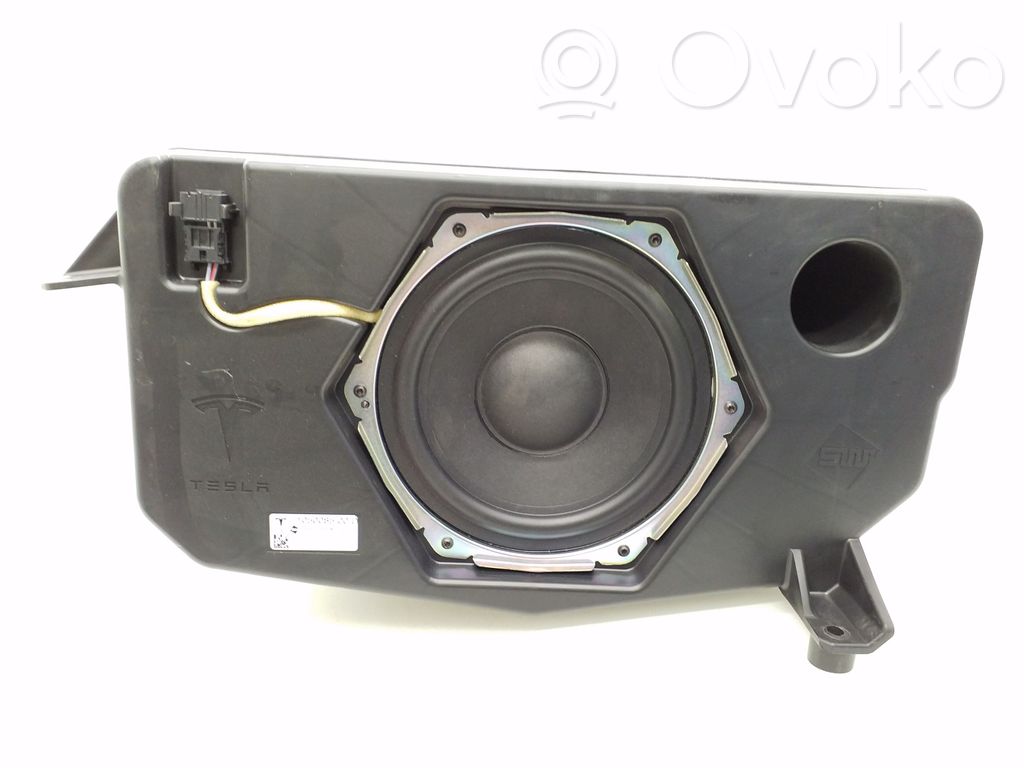Tesla Model X Altavoz subwoofer 