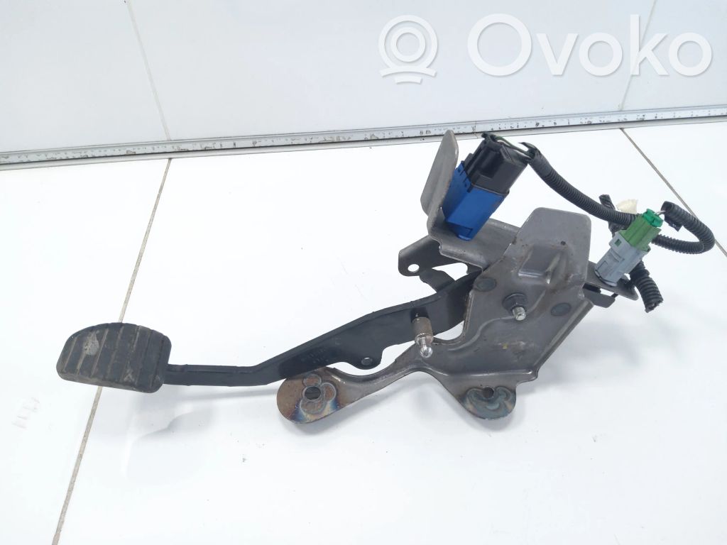 Renault Captur Sajūga pedālis 