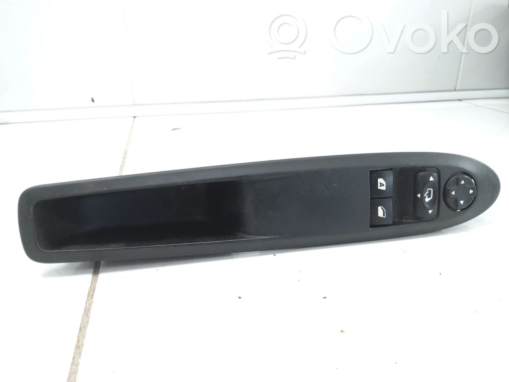 Citroen DS3 Electric window control switch 