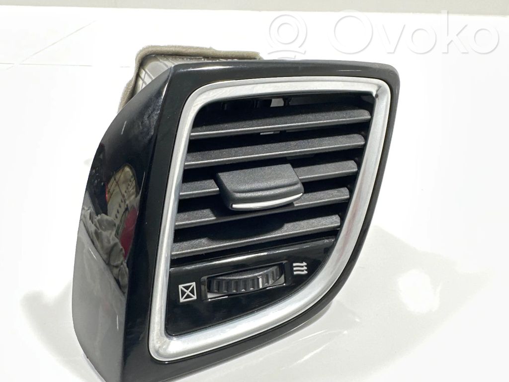 Mazda 3 II Dash center air vent grill 