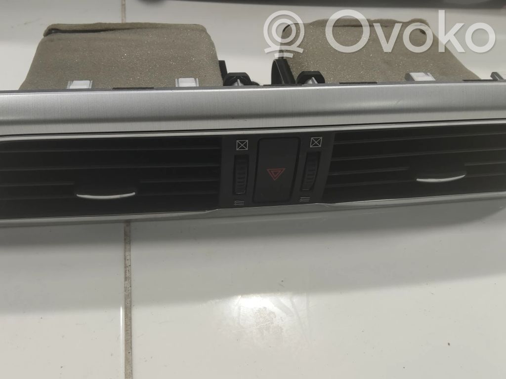 Mazda 3 II Grilă ventilație centrală 