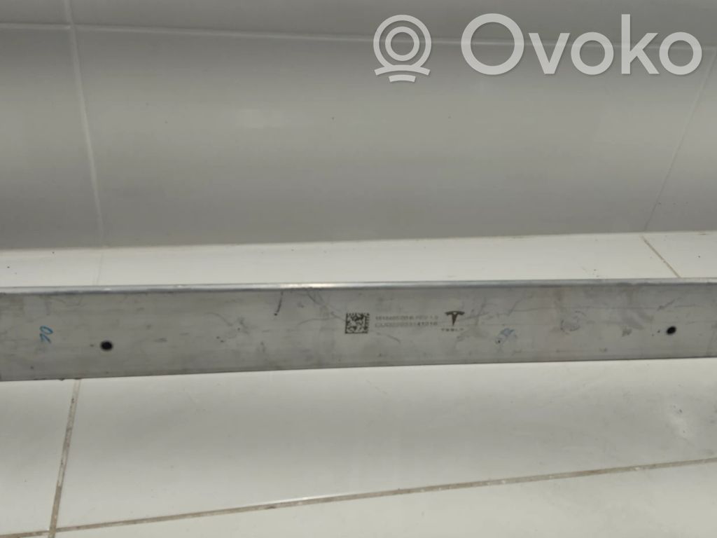 Tesla Model Y Radiator mount bracket 