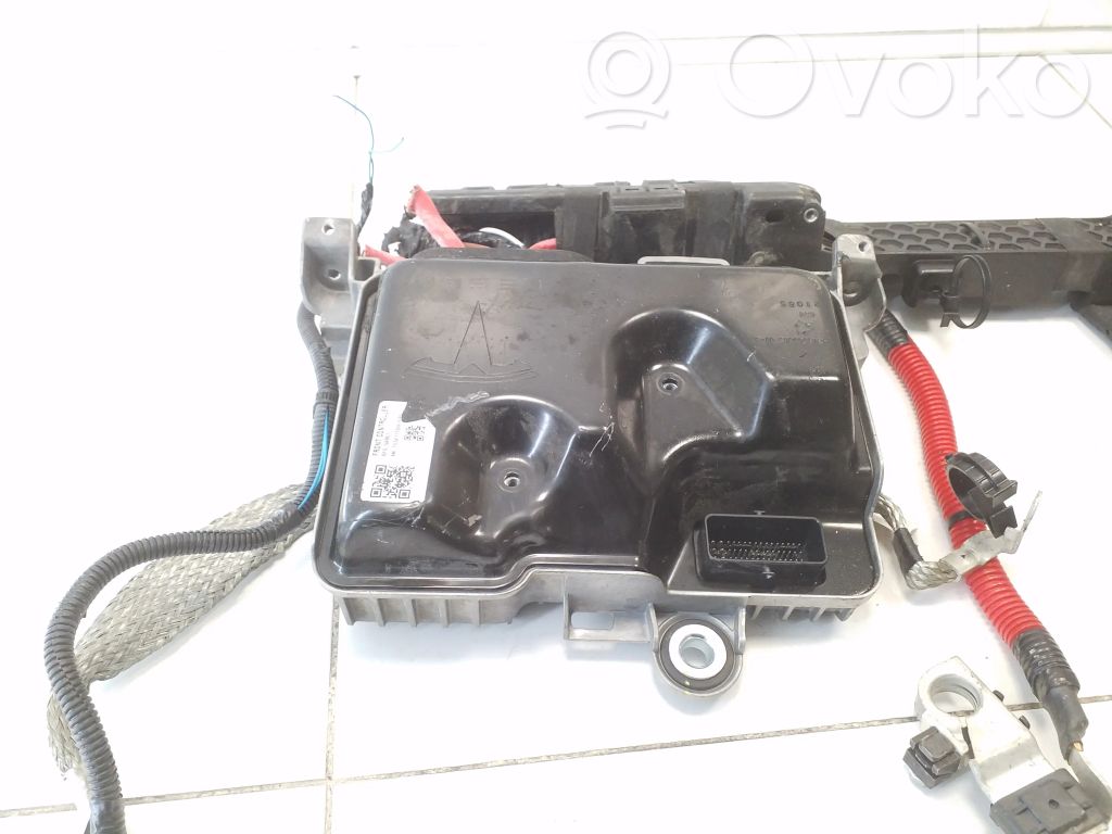 Tesla Model Y Kiti valdymo blokai/ moduliai 